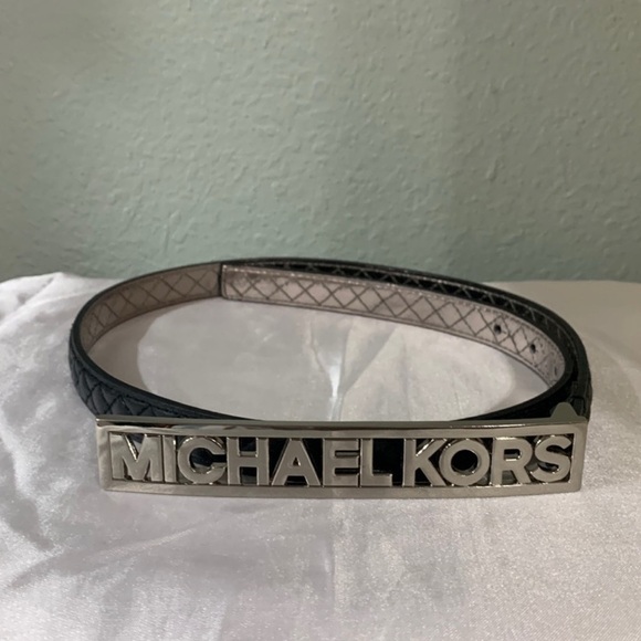 Michael Kors Black and Silver Belt Sleek Design - Picture 1 of 2